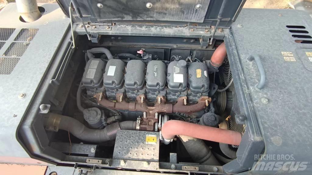 Doosan DX 530 LC-5 Гусеничні екскаватори