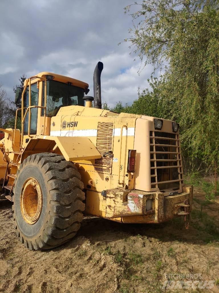 HSW 530E Фронтальні навантажувачі