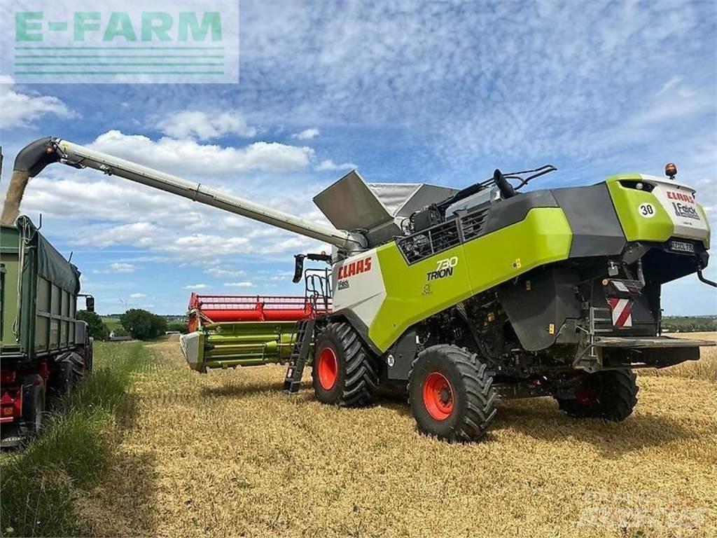 CLAAS trion 730 Зернозбиральні комбайни