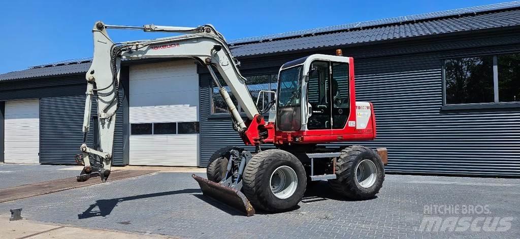 Takeuchi TB070 W Середні екскаватори 7т. - 12т.