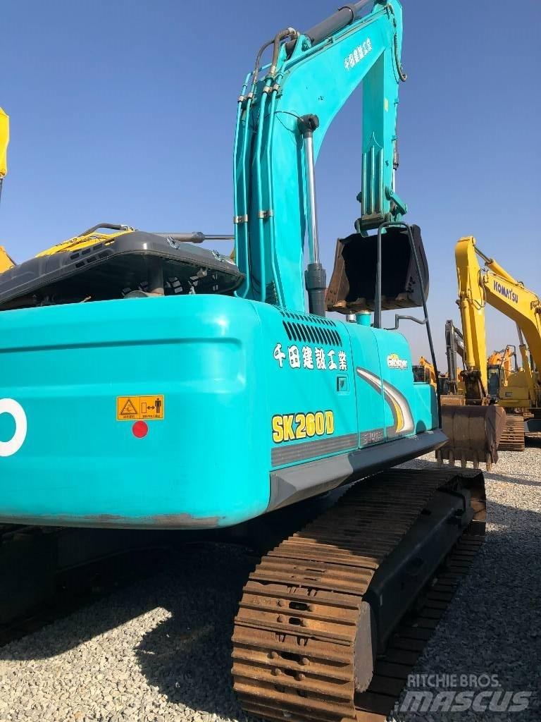 Kobelco 260 Гусеничні екскаватори