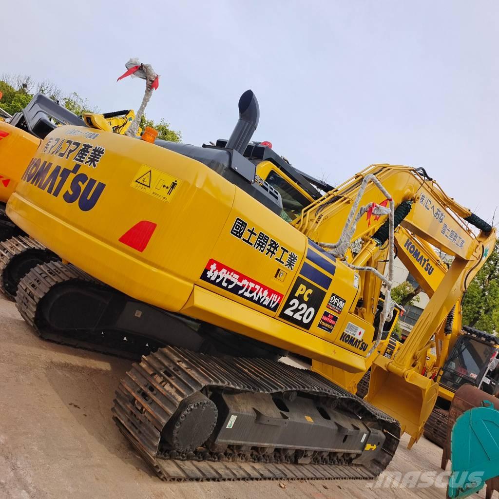 Komatsu PC 220-8 Гусеничні екскаватори