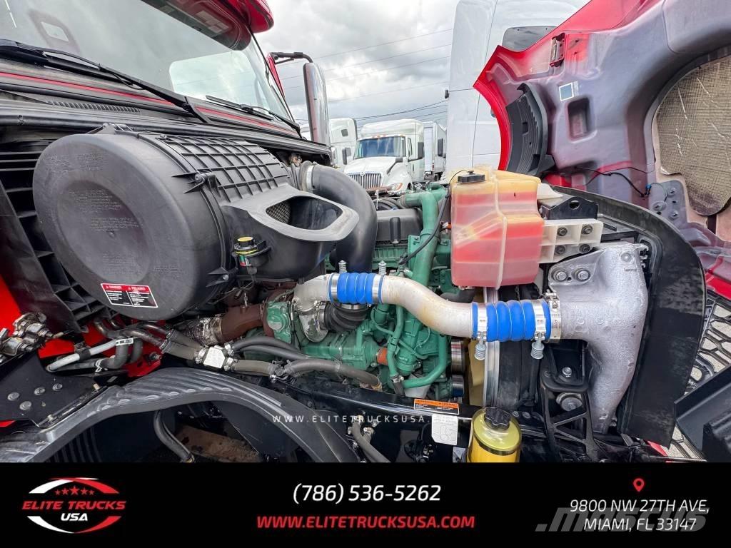 Volvo Commercial VNL Тягачі