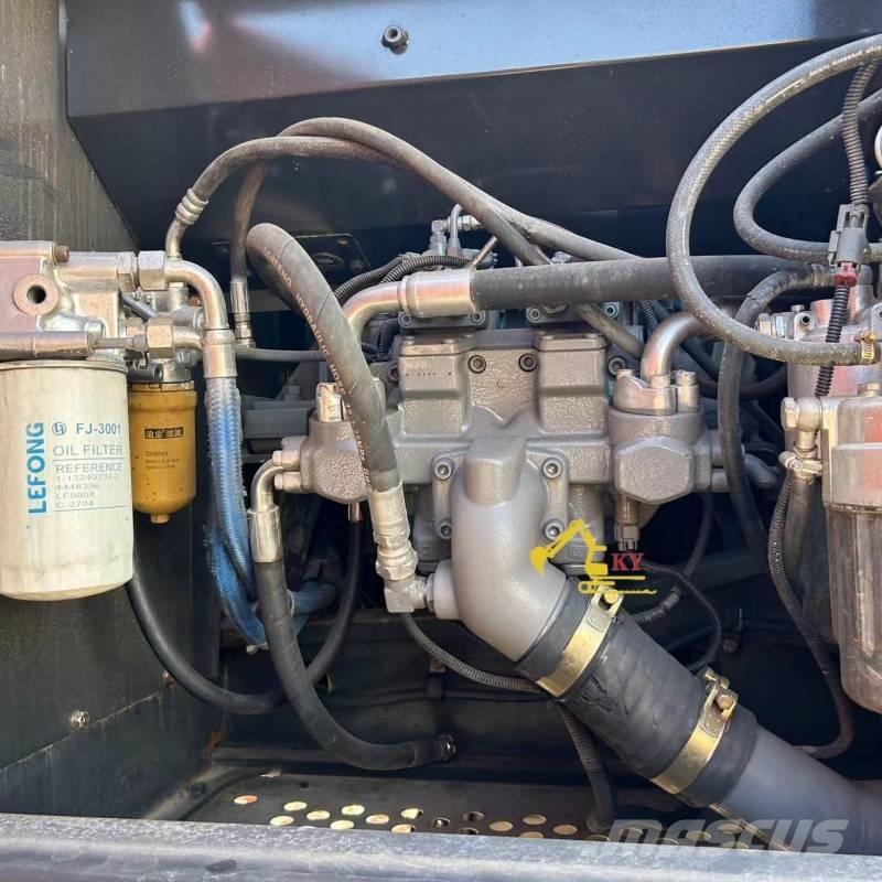 Hitachi ZX 200-3 Гусеничні екскаватори