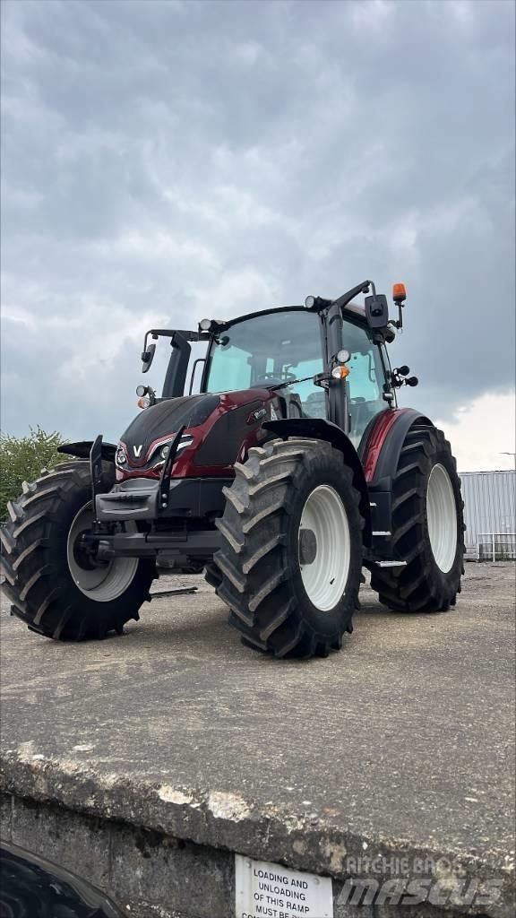Valtra G 135 A Трактори