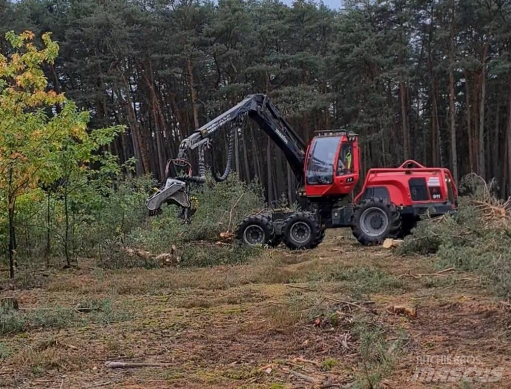 Komatsu 911.6 Харвестери