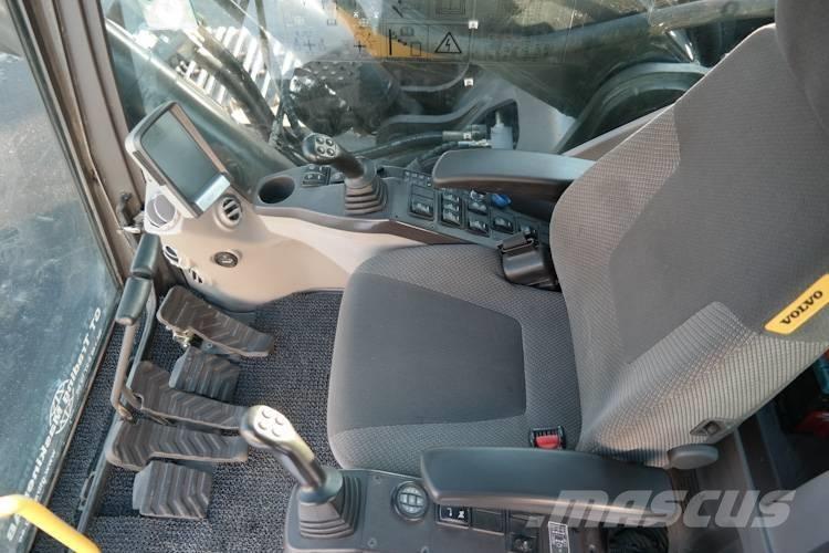 Volvo EC 380 D L Гусеничні екскаватори