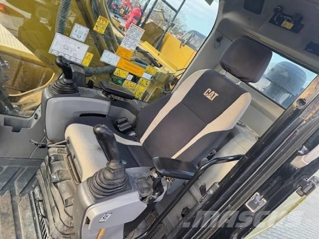 CAT 323 EL Гусеничні екскаватори