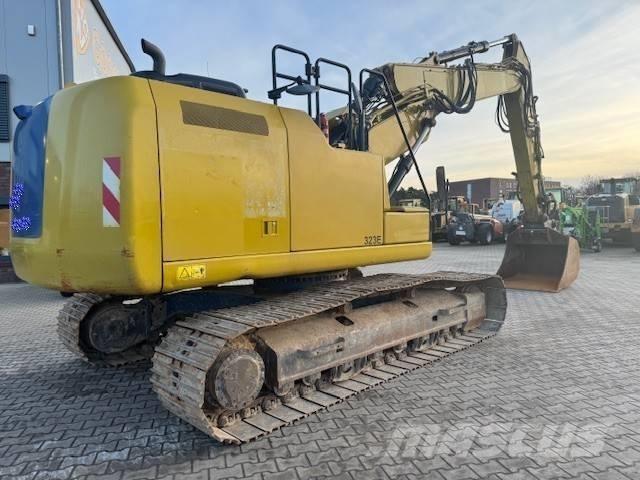 CAT 323 EL Гусеничні екскаватори