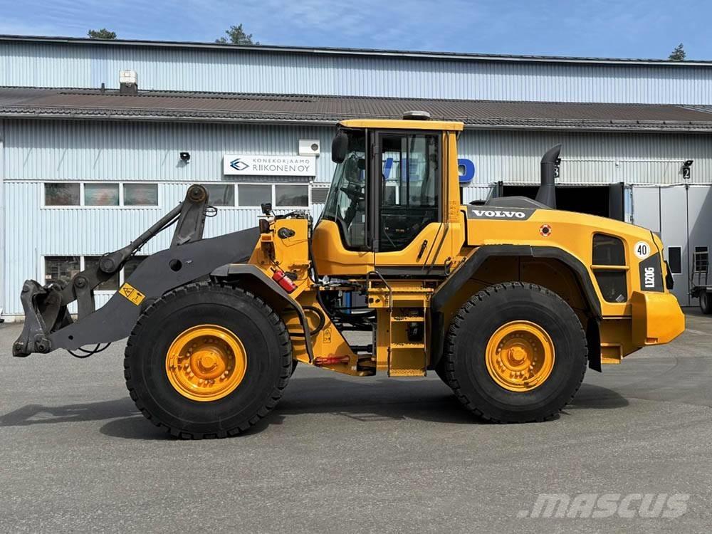 Volvo L 120 G Фронтальні навантажувачі