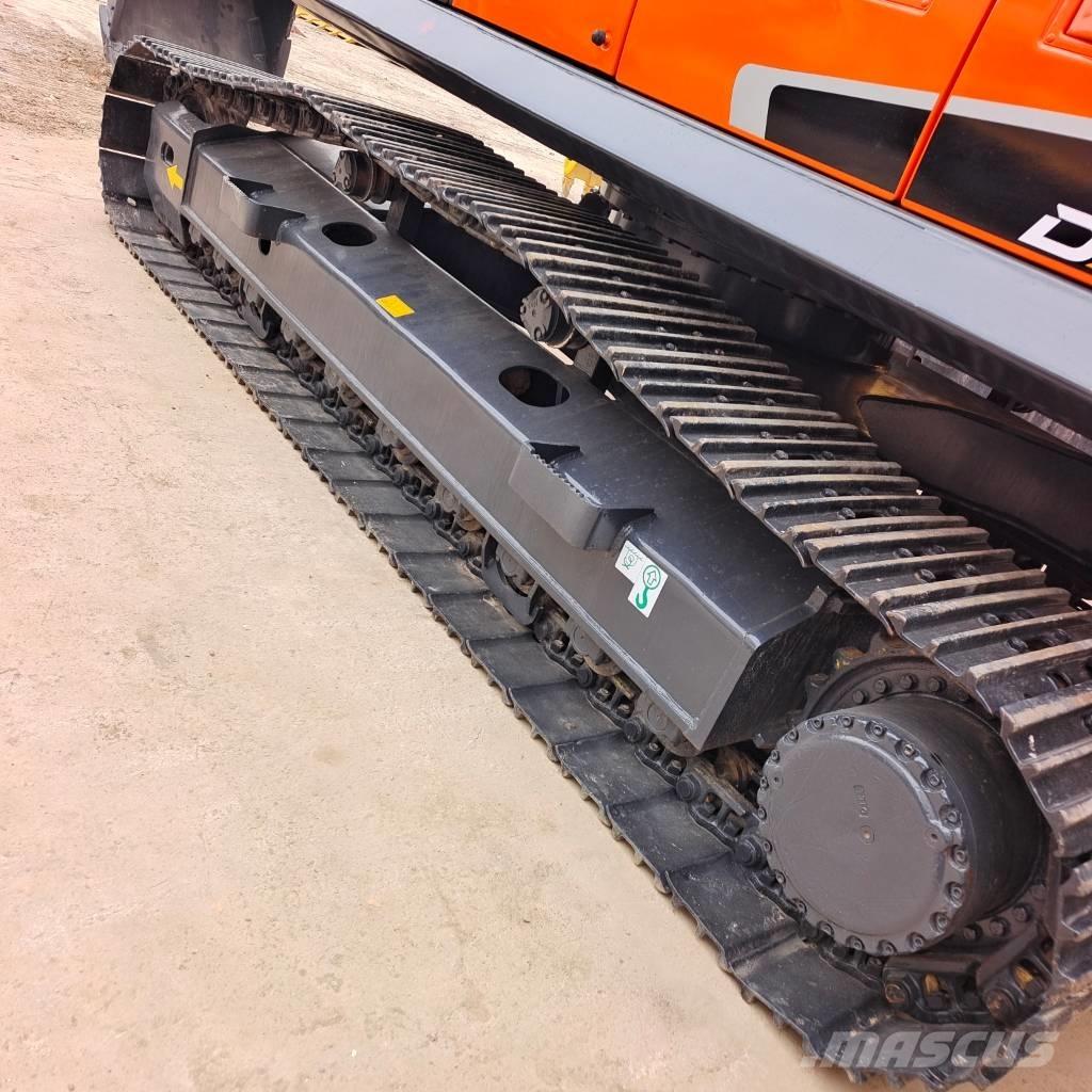 Doosan DX 300 LC Гусеничні екскаватори