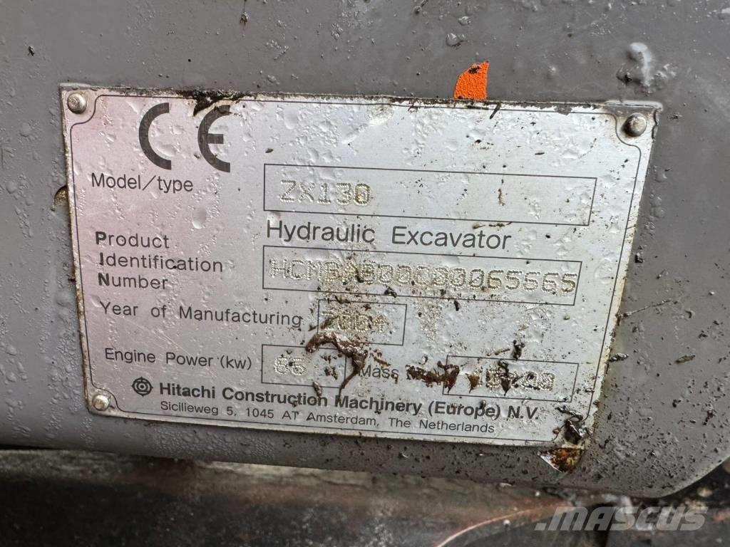 Hitachi ZX 130LCN Гусеничні екскаватори