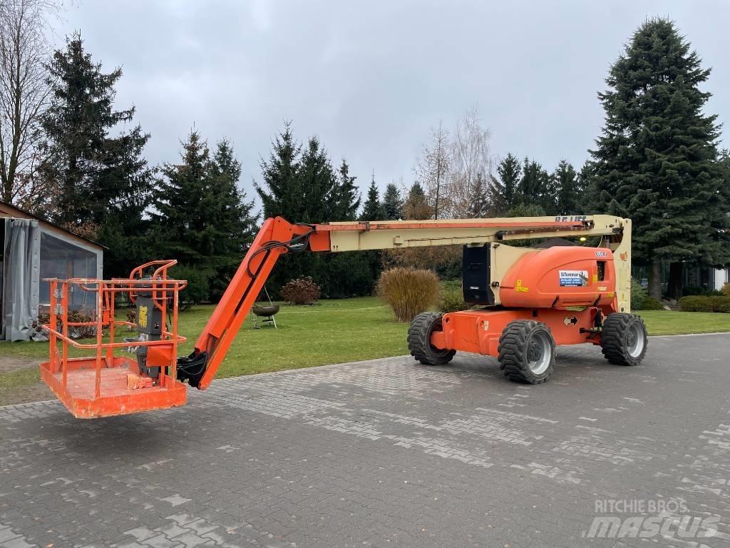 JLG 800 AJ Колінчаті підйомники