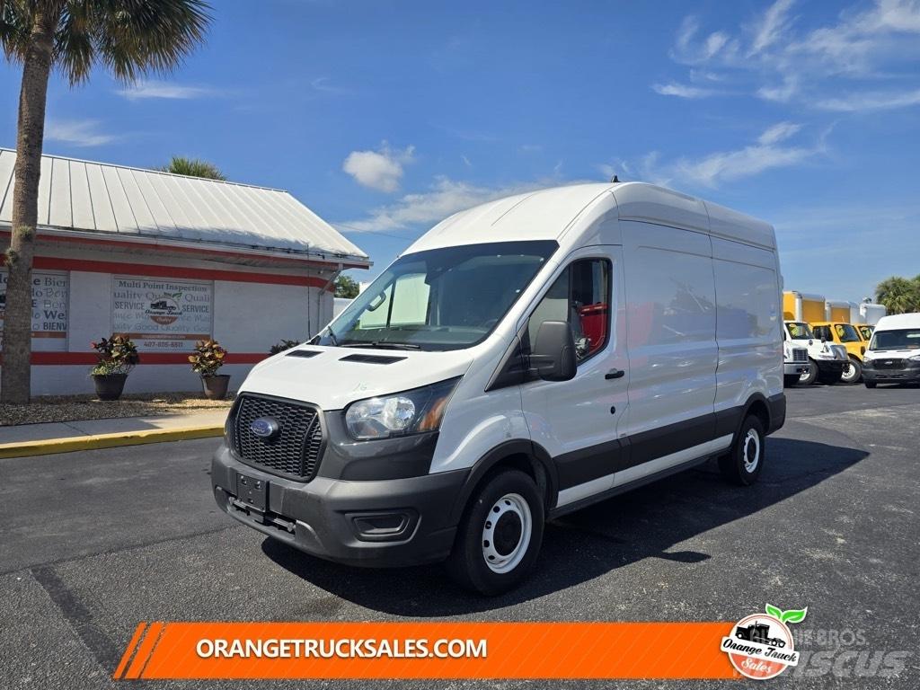 Ford Transit 250 Панельні фургони