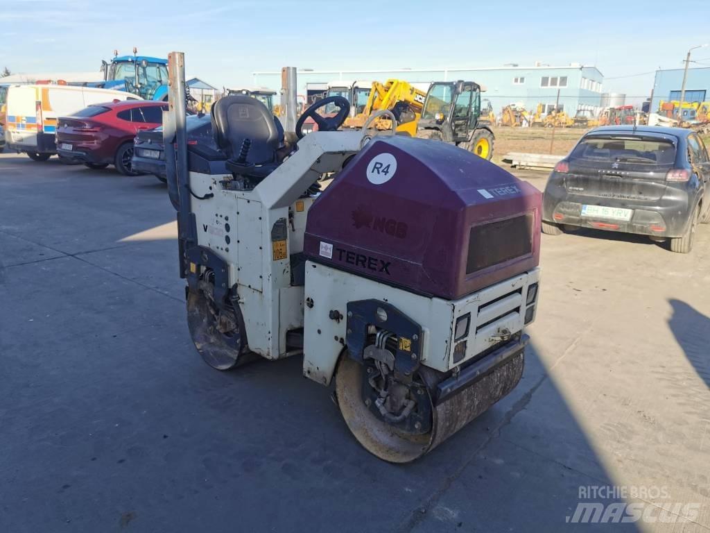 Terex TV 800 Котки тротуарні