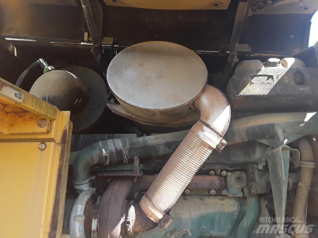 Volvo L 180 E Фронтальні навантажувачі