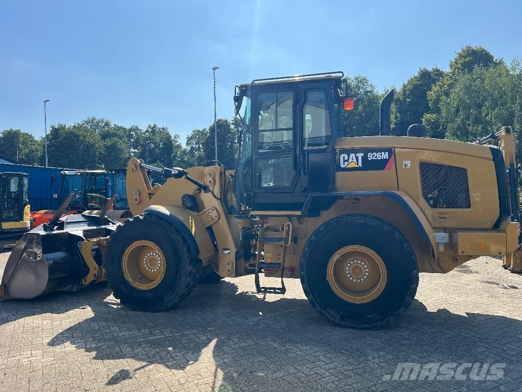 CAT 926M - 926 M Гусеничні екскаватори
