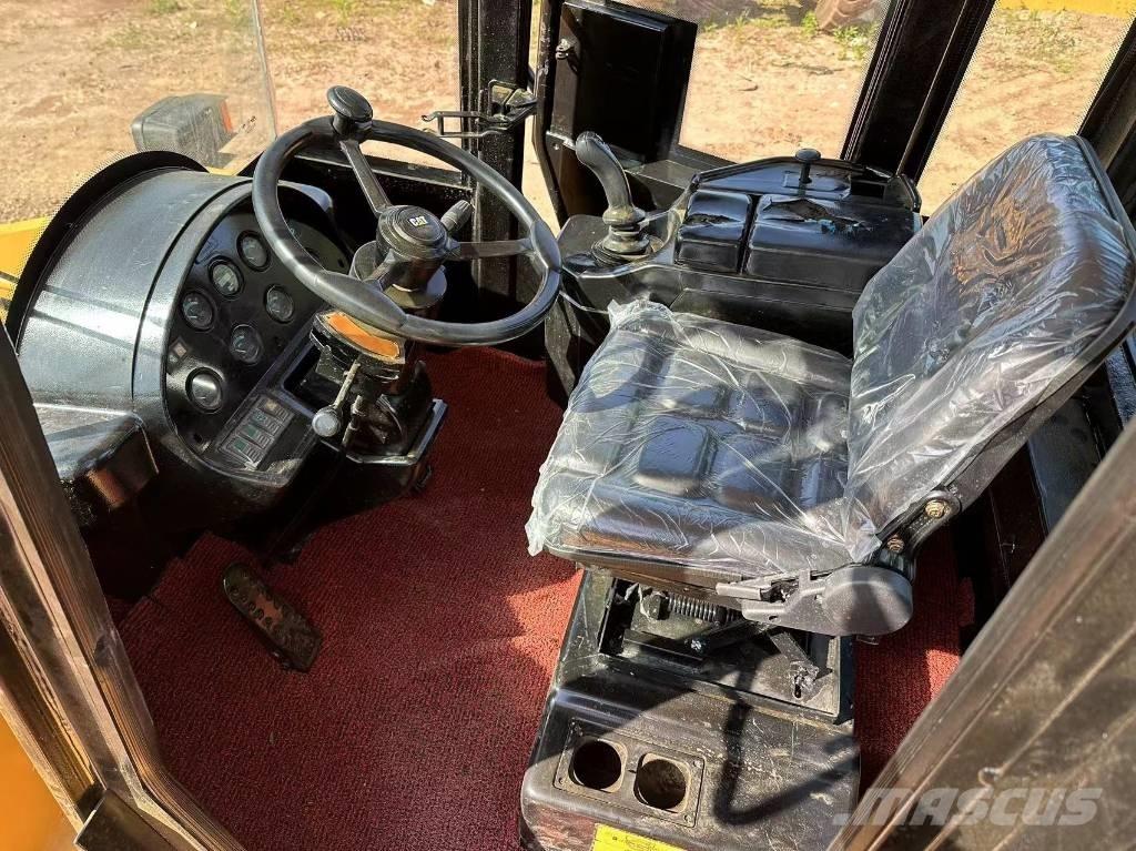 CAT 966H Фронтальні навантажувачі