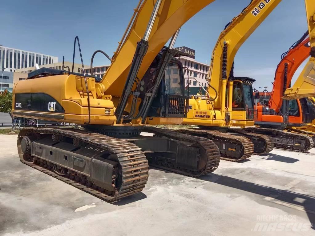Cata-Dyne 330 Гусеничні екскаватори