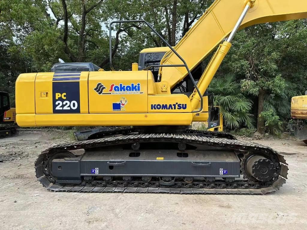 Komatsu PC220-8 Гусеничні екскаватори