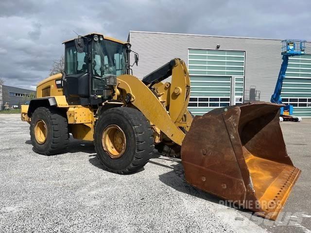 CAT 938 M Фронтальні навантажувачі