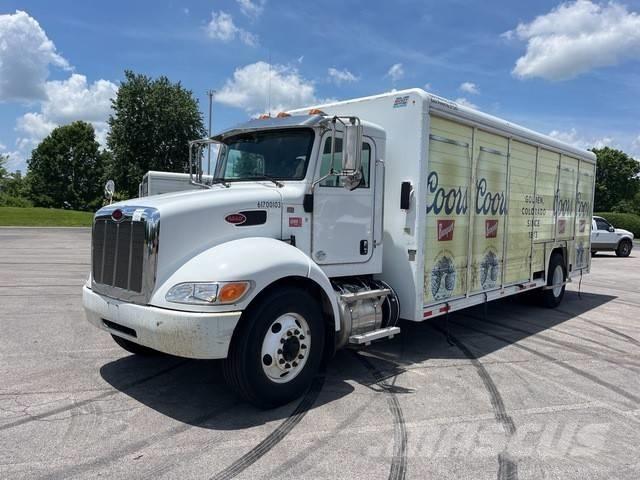 Peterbilt 337 Вантажівки для доставки напоїв