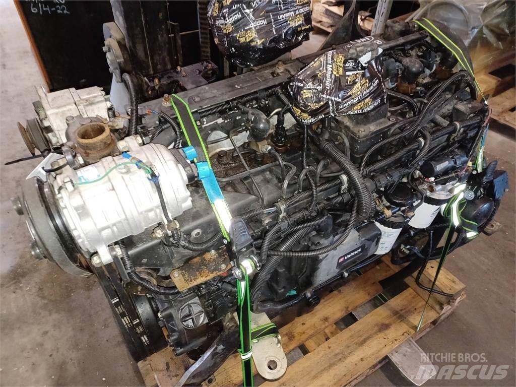 Komatsu 860.4 Двигуни