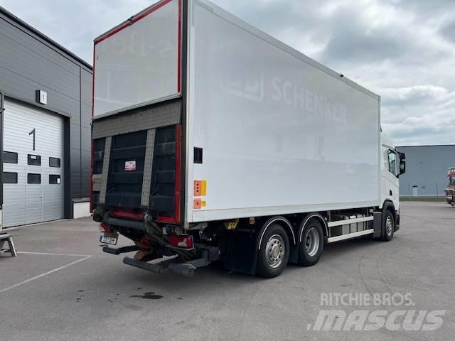 Scania R450B6X2*4NB Фургони