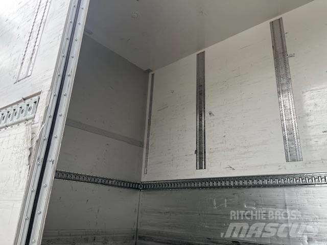 Scania R450B6X2*4NB Фургони