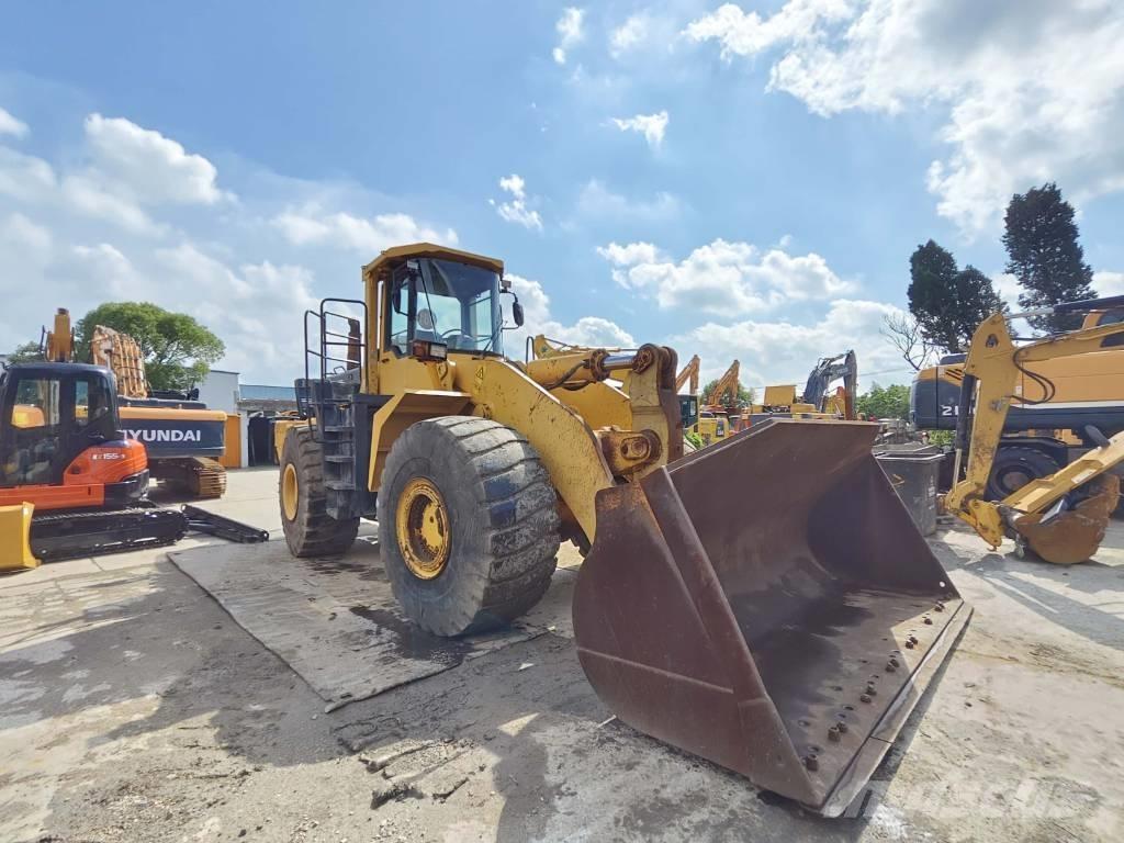 Komatsu WA 500 Фронтальні навантажувачі