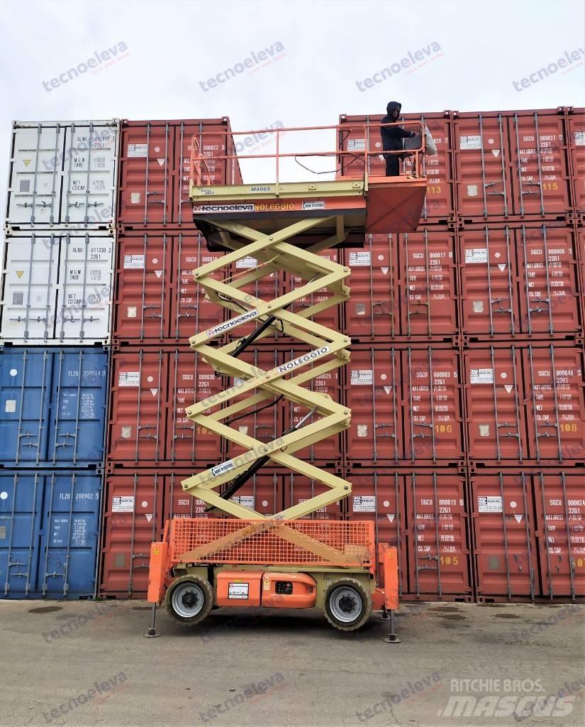 JLG M 4069 Підйомники-ножиці