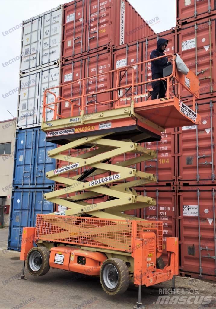 JLG M 4069 Підйомники-ножиці