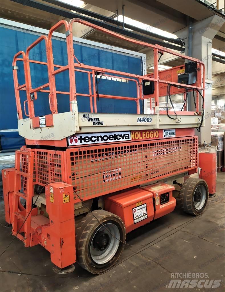 JLG M 4069 Підйомники-ножиці