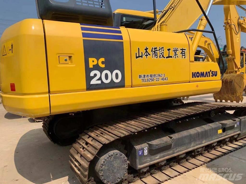 Komatsu pc200-7 Гусеничні екскаватори