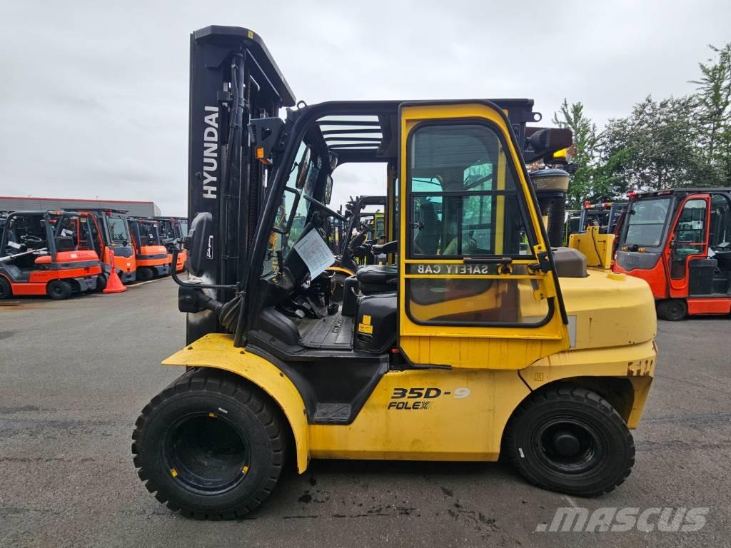 Hyundai 35d-9 Дизельні навантажувачі