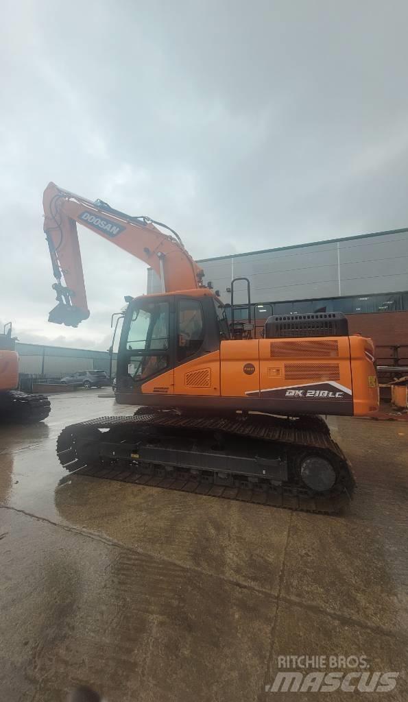 Doosan DX 210 LC-7 Гусеничні екскаватори