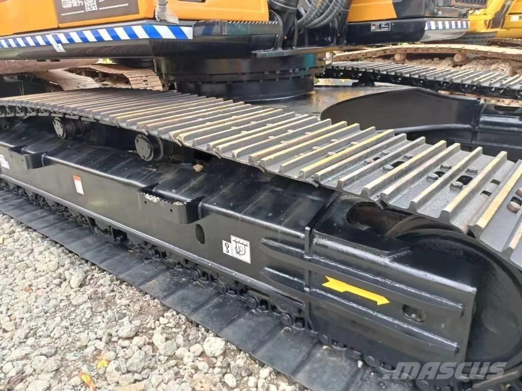 Sany SY 235 C Гусеничні екскаватори