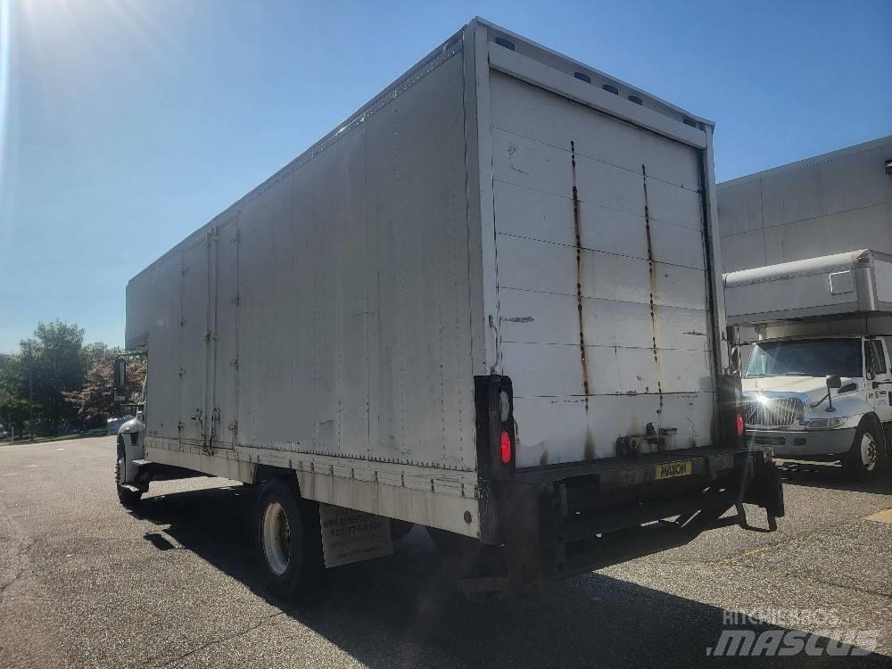 International 4300 Фургони