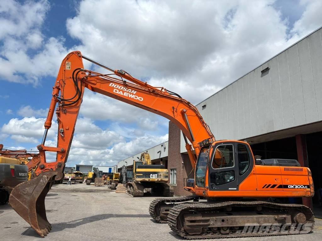 Doosan DX 300 LC Гусеничні екскаватори