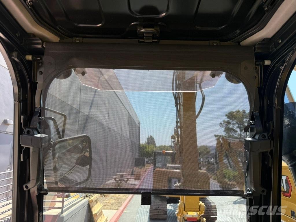 CAT 320 Гусеничні екскаватори