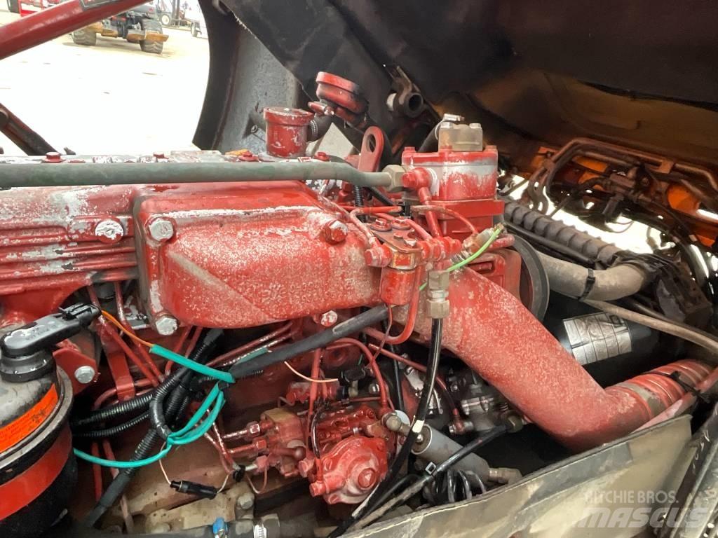 Iveco 135E 18 4X4 Фургони