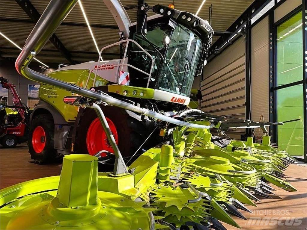 CLAAS Jaguar 970 Кормозбиральні комбайни