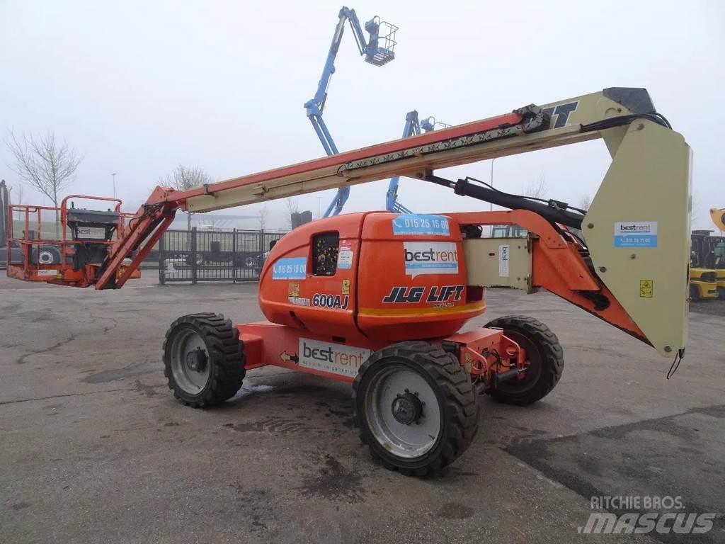 JLG 600AJ Колінчаті підйомники