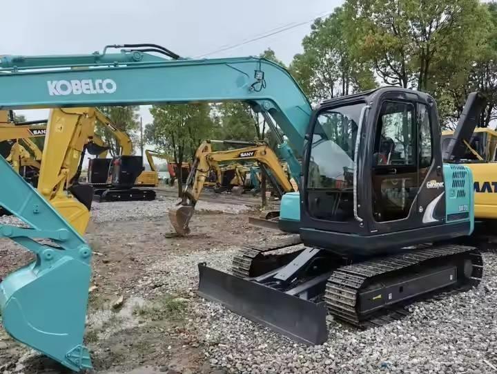 Kobelco SK75 Гусеничні екскаватори