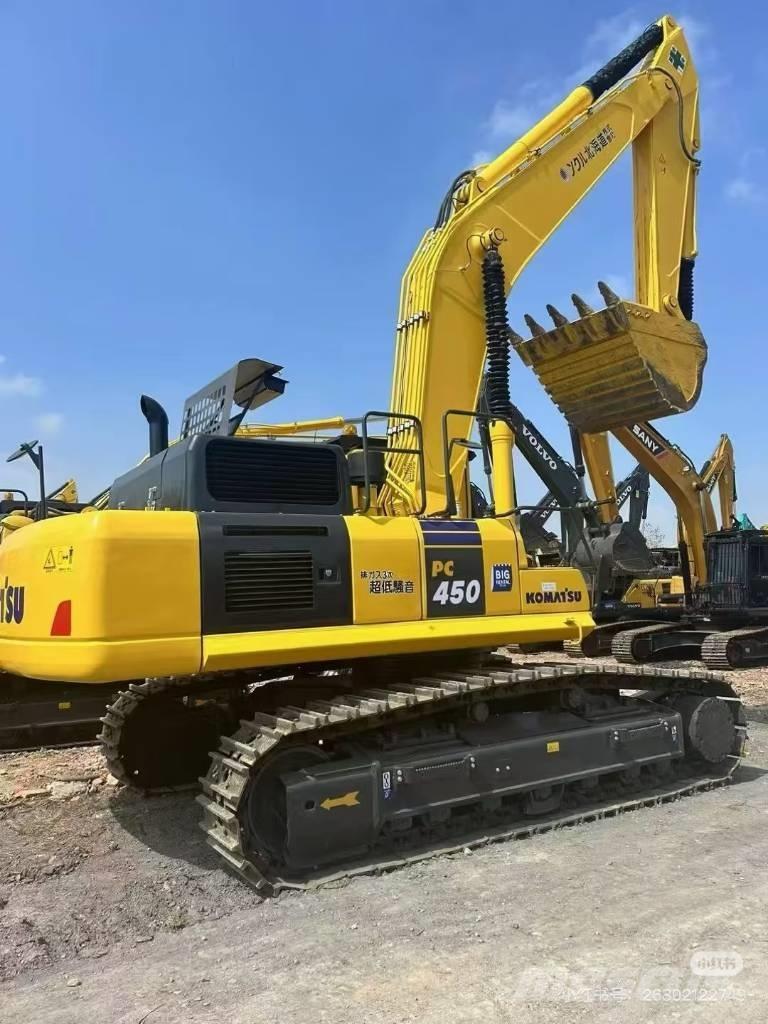 Komatsu 450 Гусеничні екскаватори