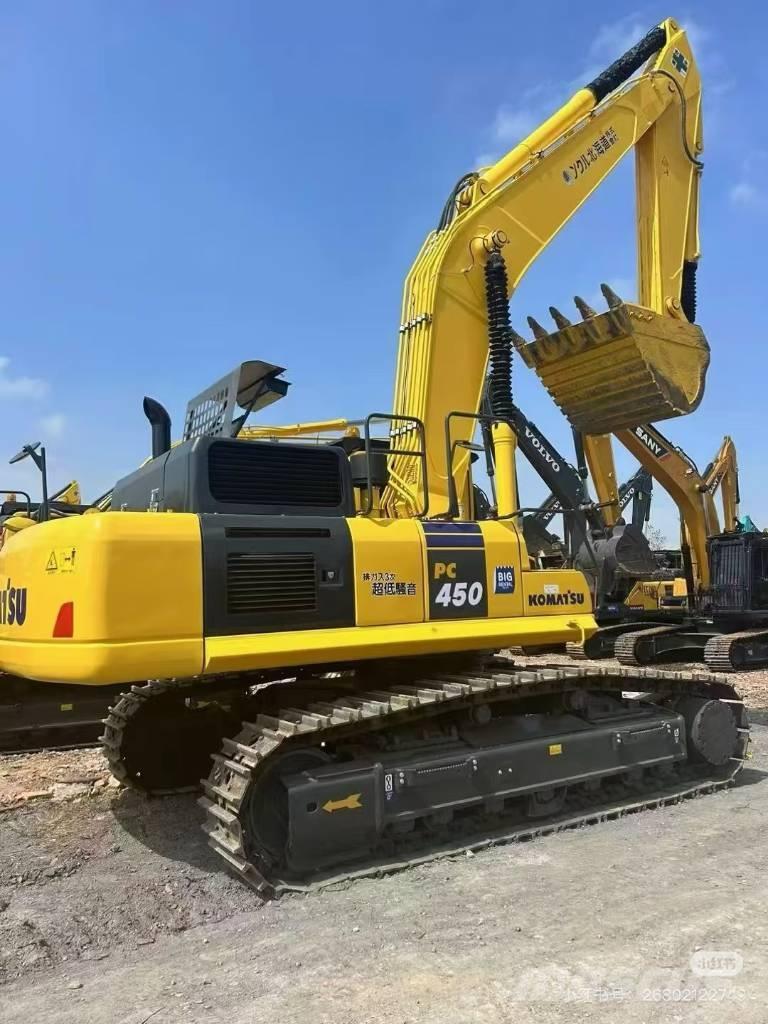 Komatsu 450 Гусеничні екскаватори