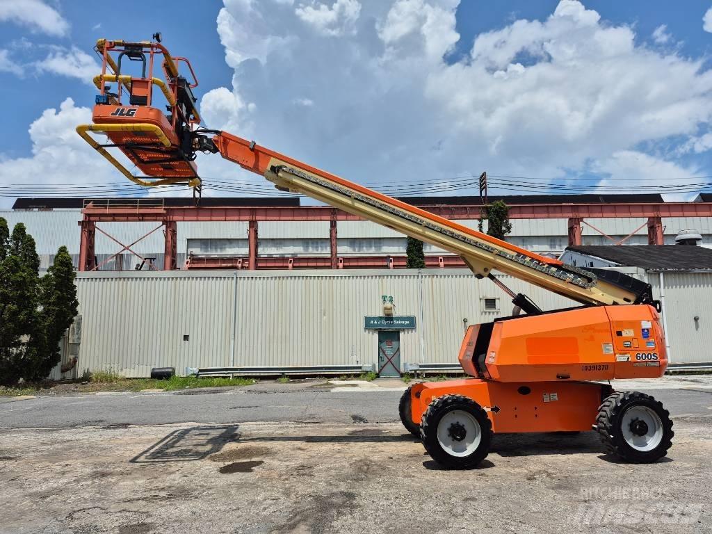 JLG 800 S Колінчаті підйомники