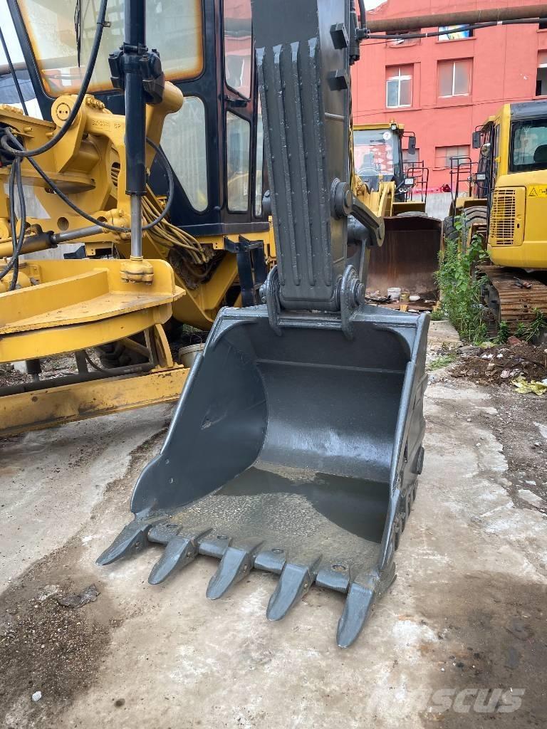 Volvo EC 210 B LC Гусеничні екскаватори