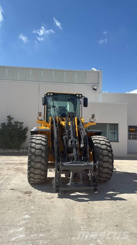 Volvo L 110 F Фронтальні навантажувачі