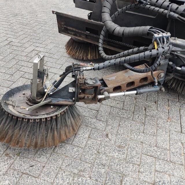Schmidt Cleango Підмітальні машини